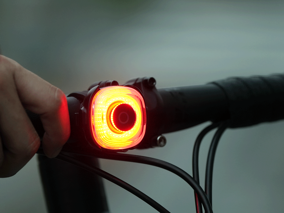 Super Easy To Use of SEEMEE 5OMAG Smart Magnetic Taillight