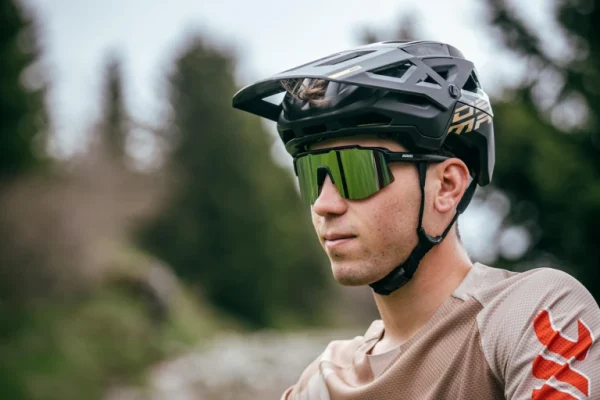 MAVIC DEEMAX PRO MIPS YELLOW/BLACK - Image 6