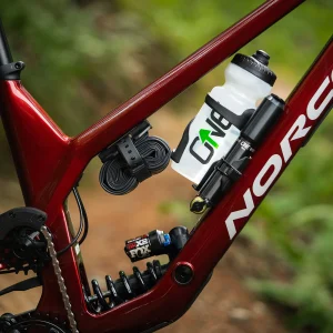 OneUp-Components_TubeMount_OnBike-3_1400x