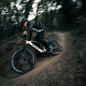 Ridge_AllMountain_Action 4